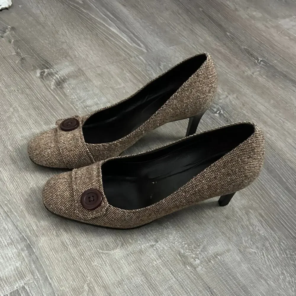 Vintage Ann Taylor Y2K Office Siren Button Heels